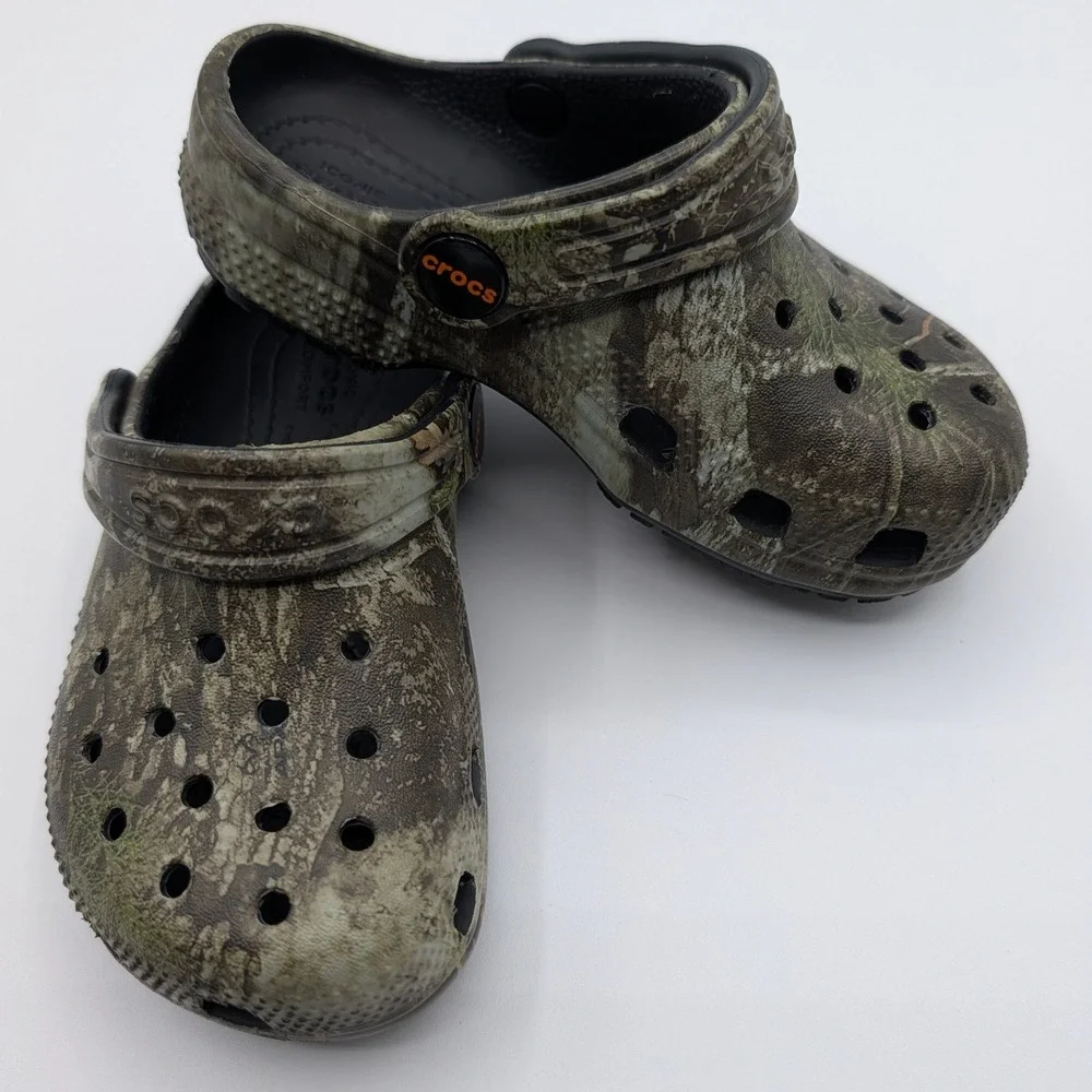 Crocs Toddler Classic Clogs Realtree APX Camo Green Brown Size C9